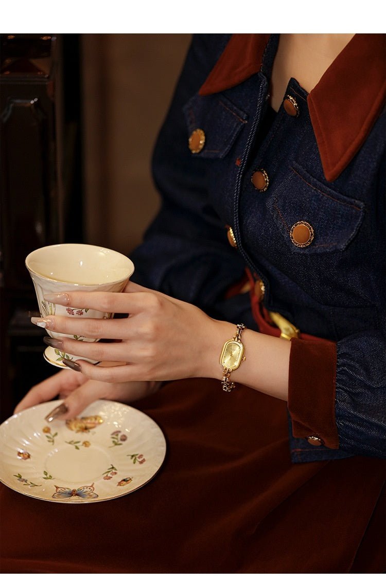 Vintage Gold Oval Watch - LaVoggue