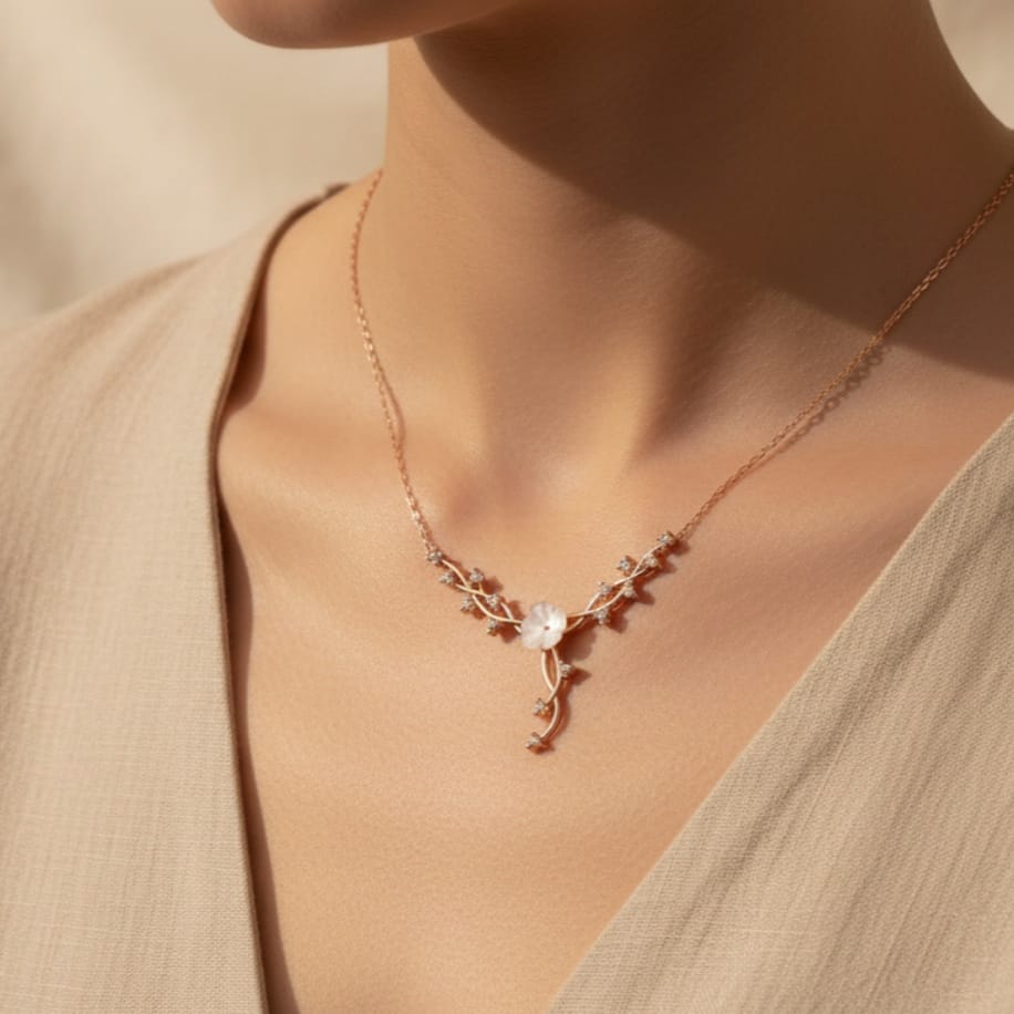 Élora Bloom Necklace