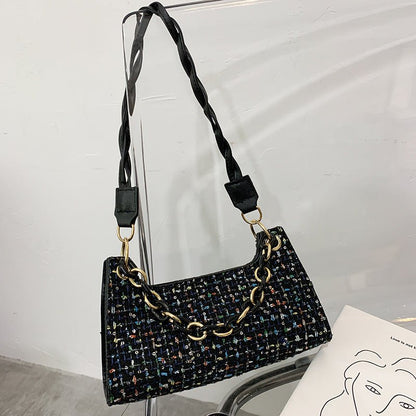 Woven Underarm Bag - LaVoggue